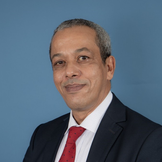 Président du comité scientifique du centre “Moussalaha” et expert de renom dans le domaine de la lutte contre l'extrémisme et la violence, El Mostafa Rezrazi a répondu à nos questions.