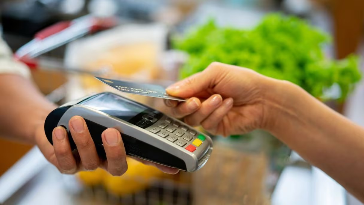 Paiement en ligne : le Conseil de la concurrence approuve les engagements du CMI et des banques actionnaires Paiement en ligne : le Conseil de la concurrence approuve les engagements du CMI et des banques actionnaires