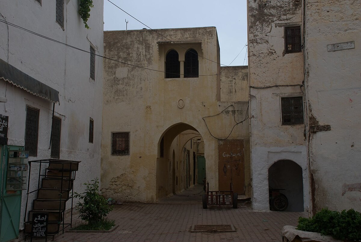 Lancement de la 3ème tranche du programme de traitement du bâti menaçant ruine à la médina de Sefrou pour plus de 43MDH