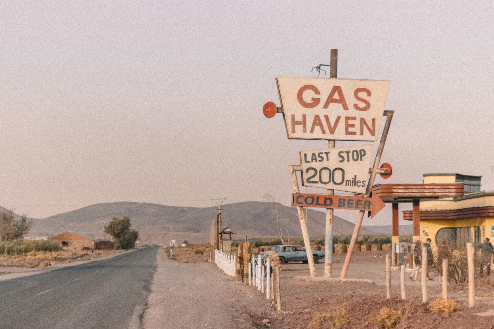 Le secteur cinématographique marocain évolue, mais beaucoup reste à faire. Le secteur cinématographique marocain évolue, mais beaucoup reste à faire.