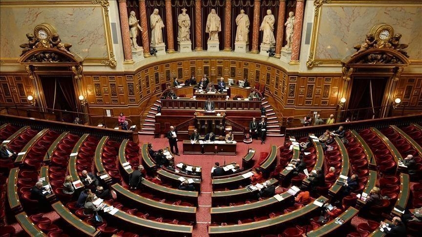 France : Suppression des avantages accordés aux anciens présidents et Premiers ministres France : Suppression des avantages accordés aux anciens présidents et Premiers ministres