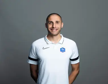 Mehdi Mokhtari , arbitre principal de Ligue 1 Mehdi Mokhtari , arbitre principal de Ligue 1