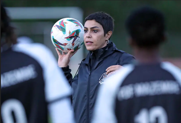 Lamia Boumehdi parmi les bénéficiaires du programme Lamia Boumehdi parmi les bénéficiaires du programme