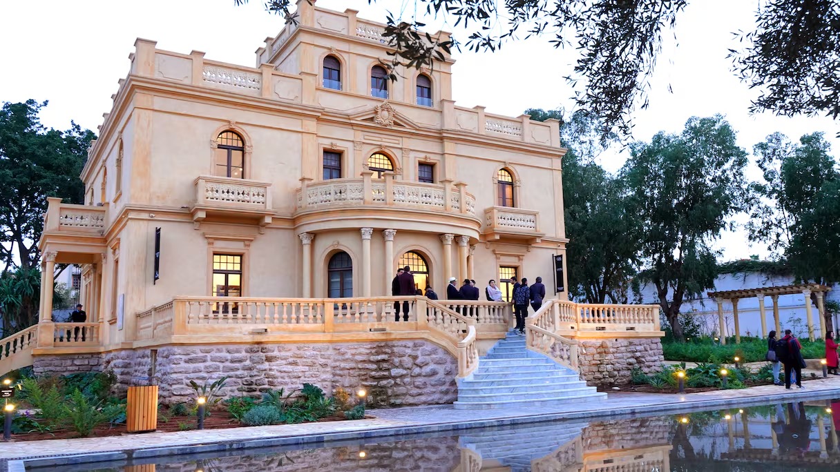 En 1914, 300 Allemands sont internés dans la Villa Ficke. En 1914, 300 Allemands sont internés dans la Villa Ficke.