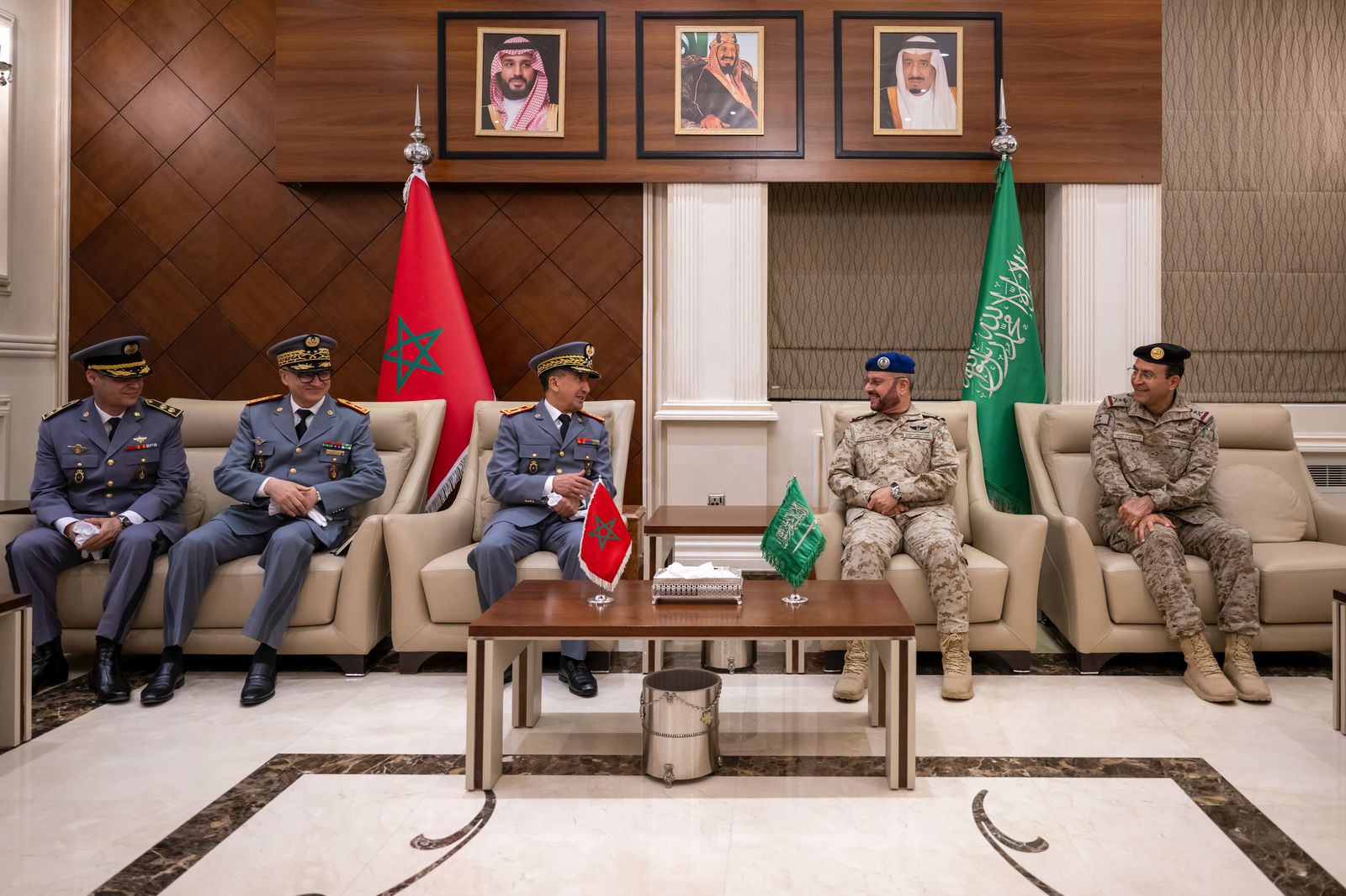 L'Inspecteur Général des FAR effectue une visite de travail en Arabie Saoudite L'Inspecteur Général des FAR effectue une visite de travail en Arabie Saoudite