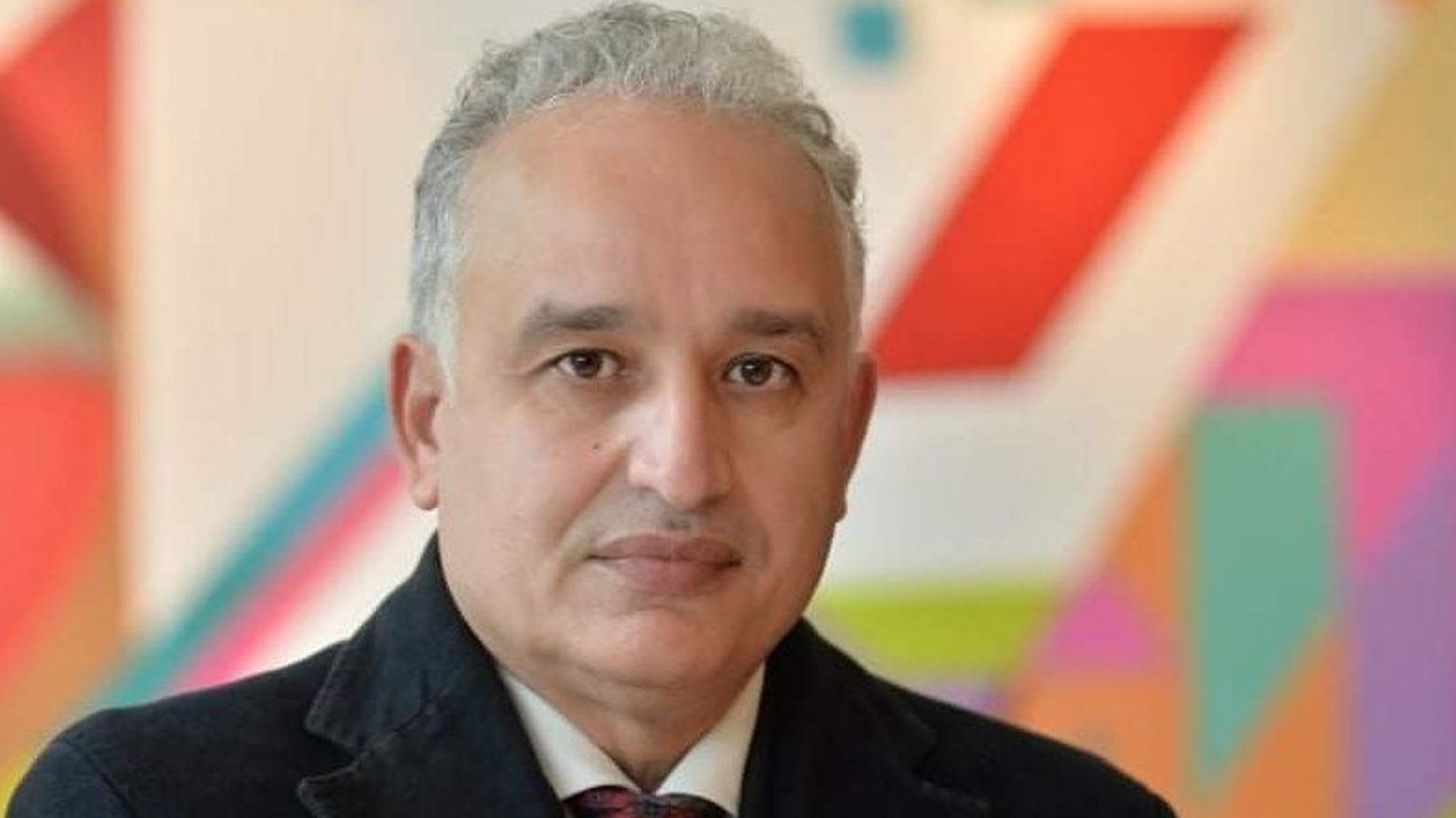 Expert en politiques de santé, Dr Tayeb Hamdi a répondu à nos questions sur la réduction des prix des médicaments comme levier pour améliorer l’accès des citoyens aux soins de santé.