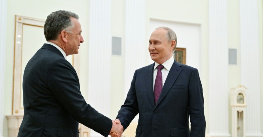 Ukraine: Poutine a dit vendredi à l'émissaire américain être prêt à négocier "sans aucune condition préalable" Ukraine: Poutine a dit vendredi à l'émissaire américain être prêt à négocier "sans aucune condition préalable"