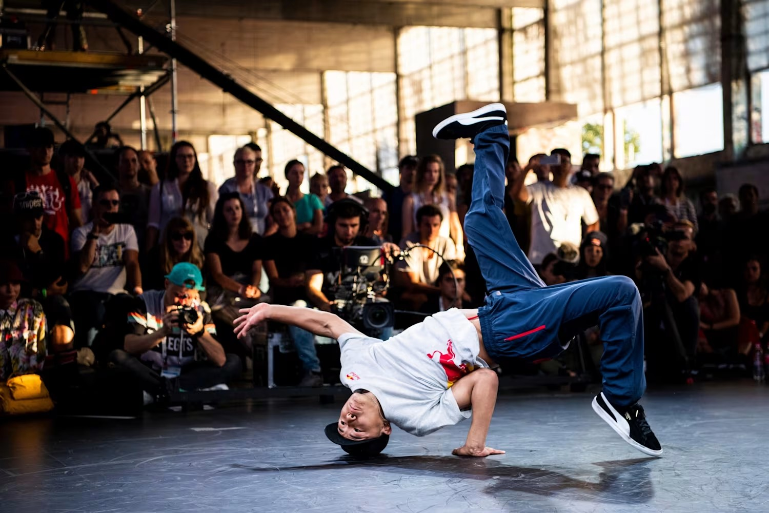 Formation des enseignants d’EPS au hip-hop et au breakdance Formation des enseignants d’EPS au hip-hop et au breakdance