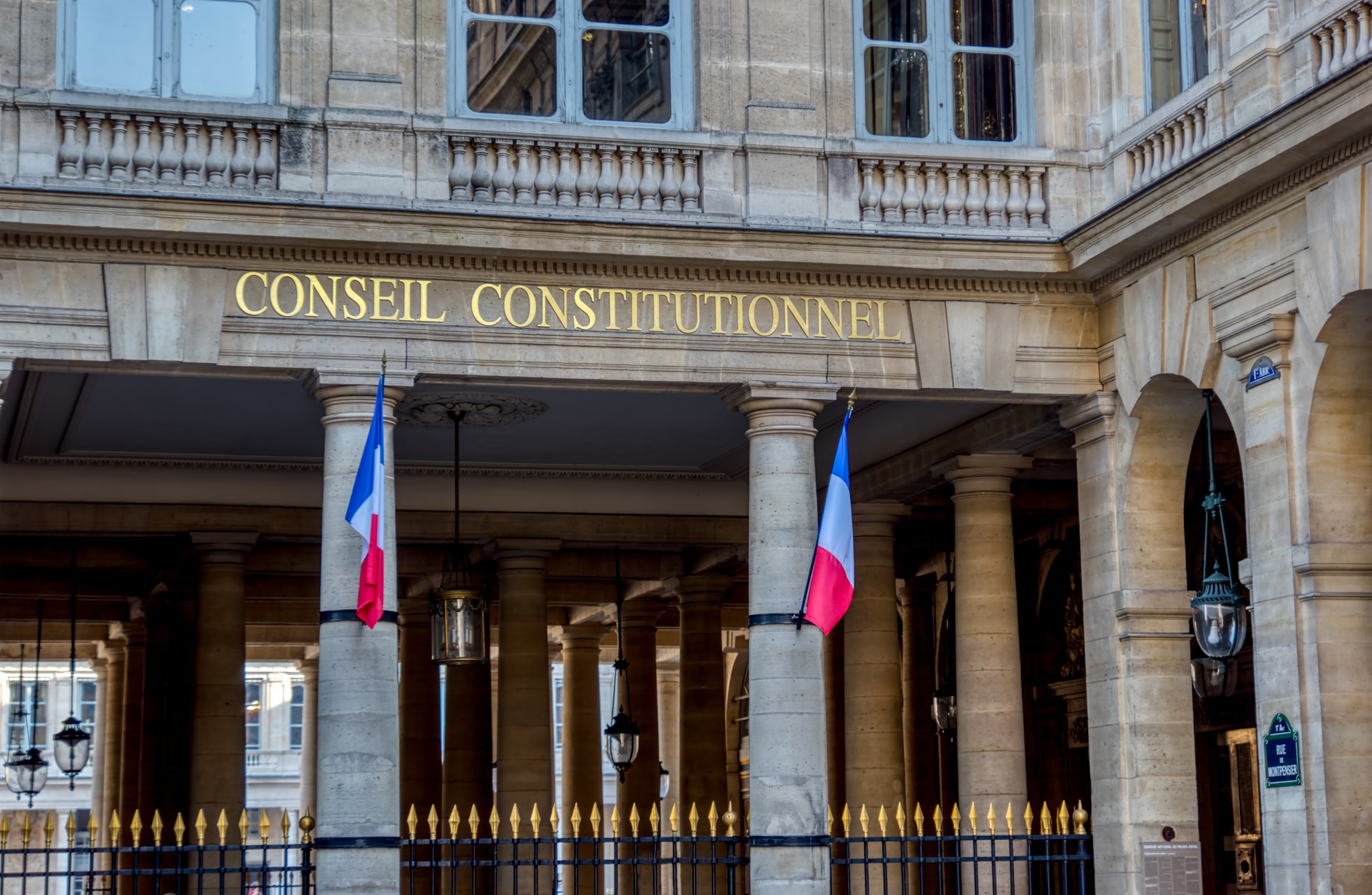 ​France : Le Conseil constitutionnel a censuré 32 articles de la loi « immigration »