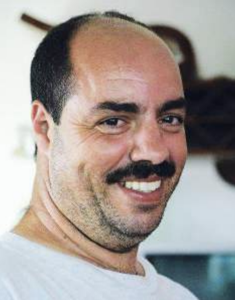 Professeur de biologie marine à l’Université Abdelmalek Essaâdi de Tétouan, Pr Mustapha Aksissou répond à nos questions concernant la pollution plastique marine au Maroc.