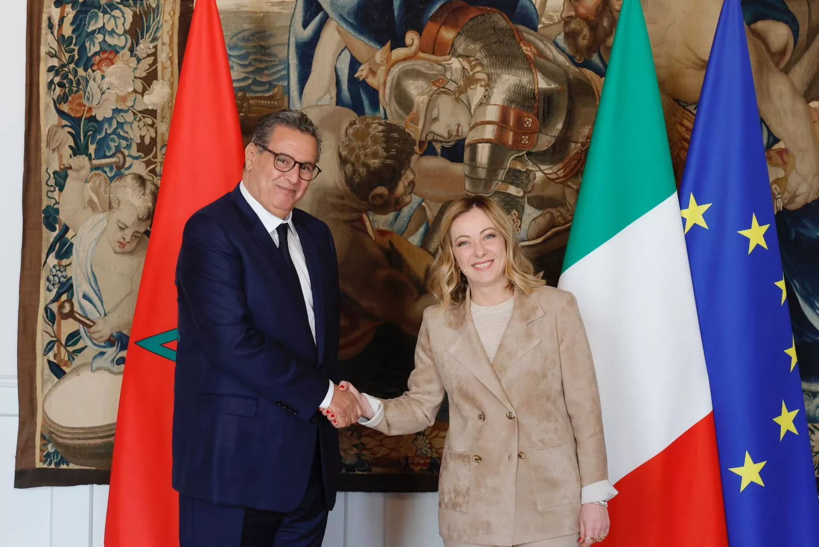 Malgré le soutien européen croissant au plan d’autonomie, l’Italie reste alignée sur sa traditionnelle neutralité.