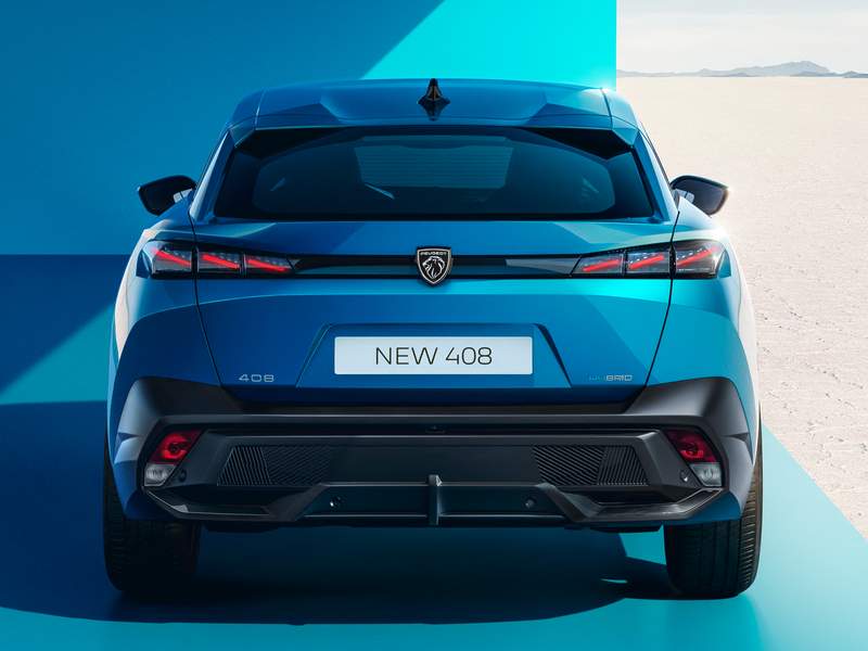 Berline - Peugeot 408, fière d’être singulière
