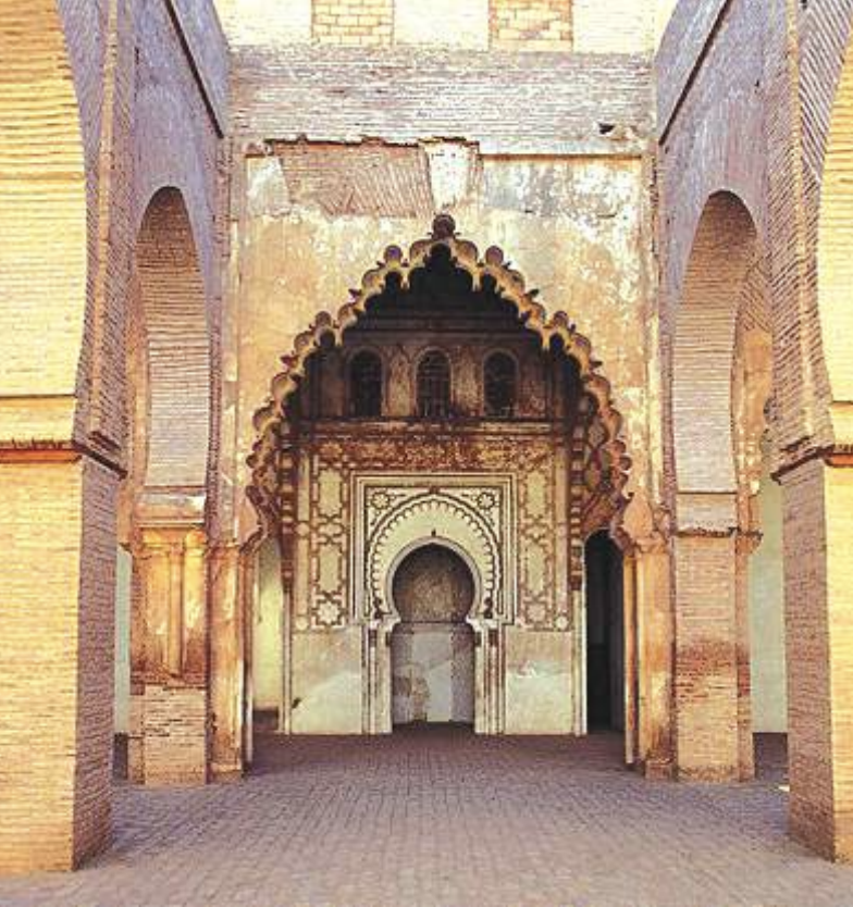 Rétro-Verso : Mosquée de la Kasbah de Tanger, fleuron de la reconquête spirituelle