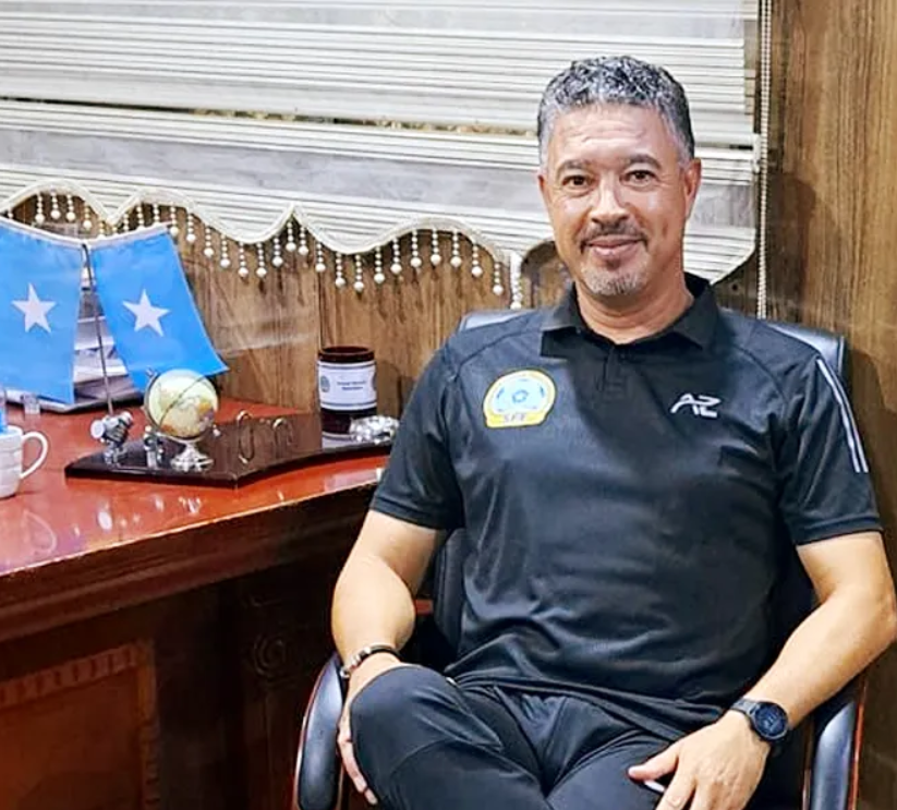 Africafoot.com / Transfert : Mustapha El Haddaoui et Rachid Louski se prononcent sur les cas Ziyech, Aguerd, Igamane