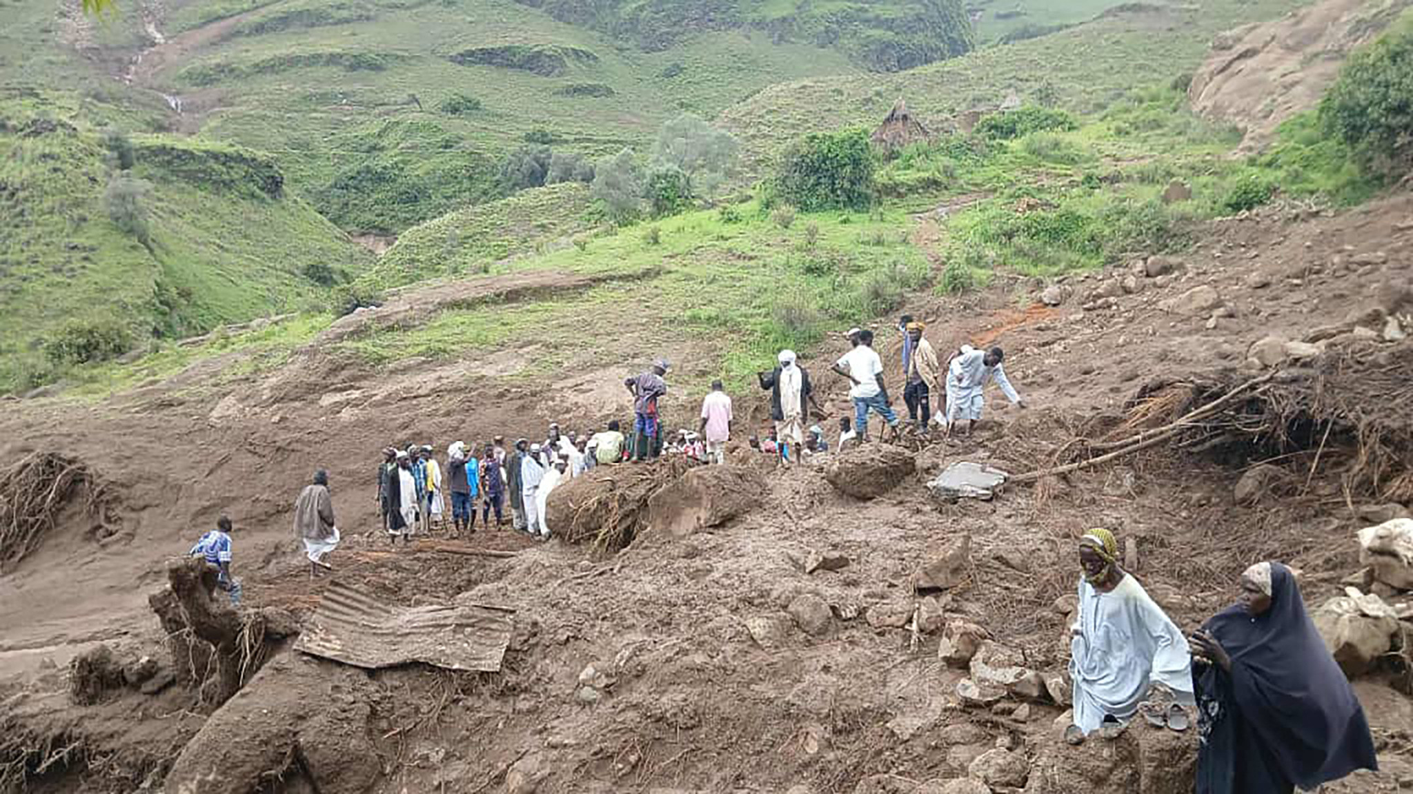 Plus de 1000 morts dans un glissement de terrain au Darfour