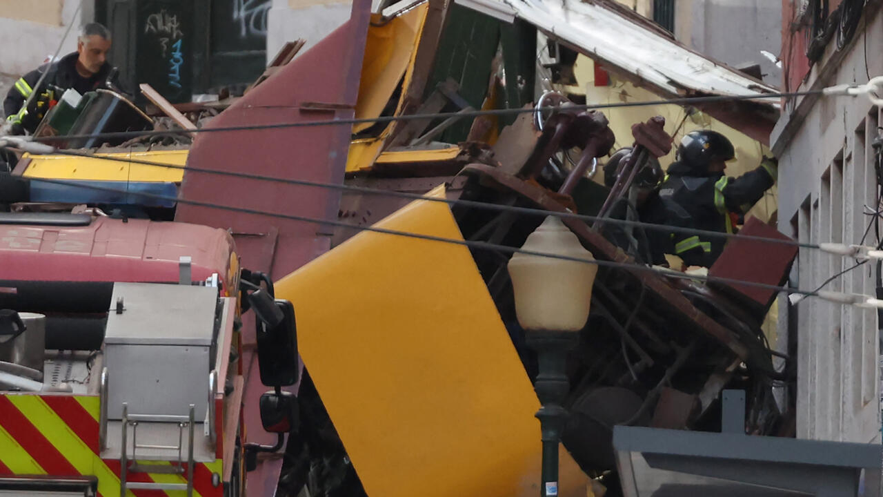 Au moins 17 morts dans le déraillement d’un funiculaire à Lisbonne