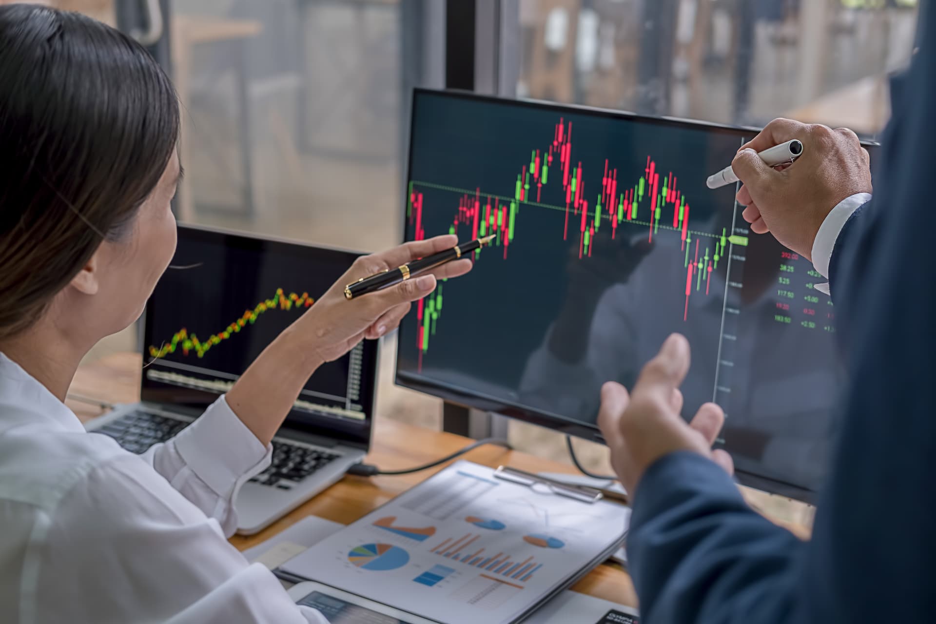 Investissements boursiers : Les grands et petits boursicoteurs gardent confiance en l’avenir