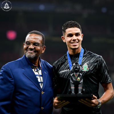 Avant FAR–Horoya : les Lionceaux « militaires » champions du monde U20 célébrés aux côtés de la légende Mohamed Timoumi Avant FAR–Horoya : les Lionceaux « militaires » champions du monde U20 célébrés aux côtés de la légende Mohamed Timoumi