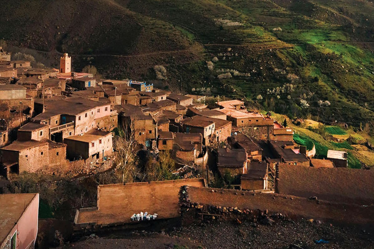 Séisme d’Al-Haouz : 58.945 autorisations, 53.648 maisons rebâties... mais la controverse persiste