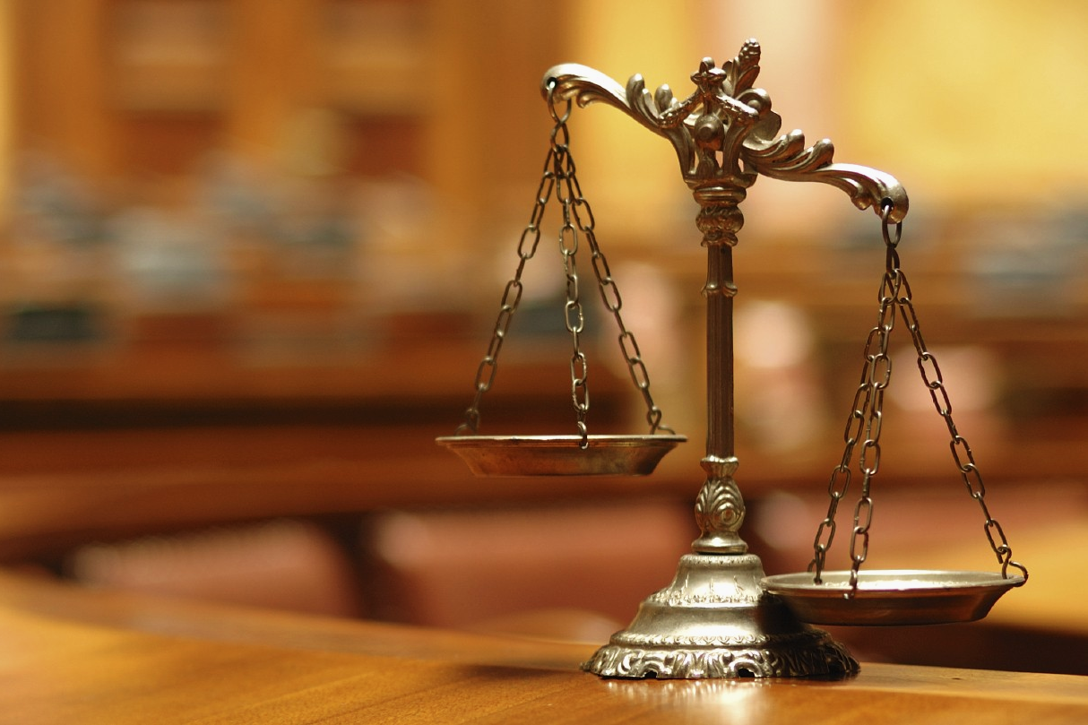 Scandale sexuel : Adam Benchekroun, sa mère et “Moulinex" traduits devant la Justice 