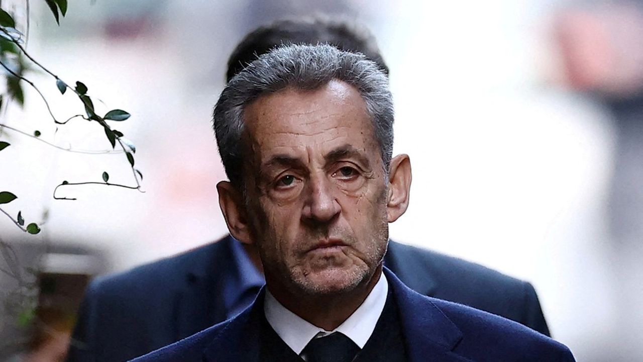 Nicolas Sarkozy touché par la compassion de SM le Roi à son égard pendant son séjour carcéral (livre)