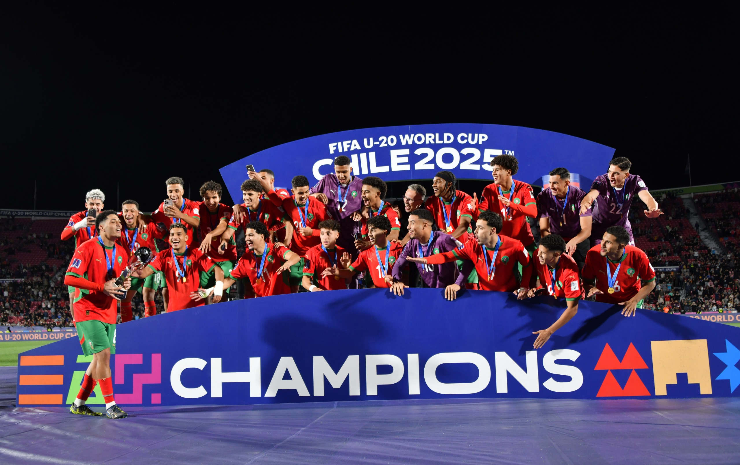 Médias / Kooora .com : "Même leur Lion n’a pas pu leur résister!" 