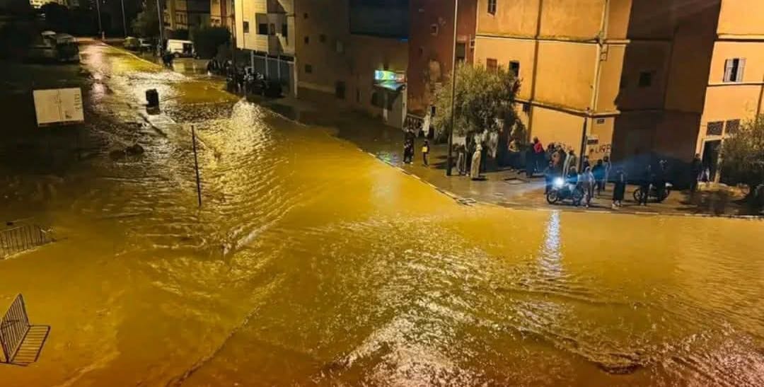 ​Youssoufia – Intempéries : mobilisation des autorités pour contenir la crue de l’oued Kachkay et rétablir la circulation