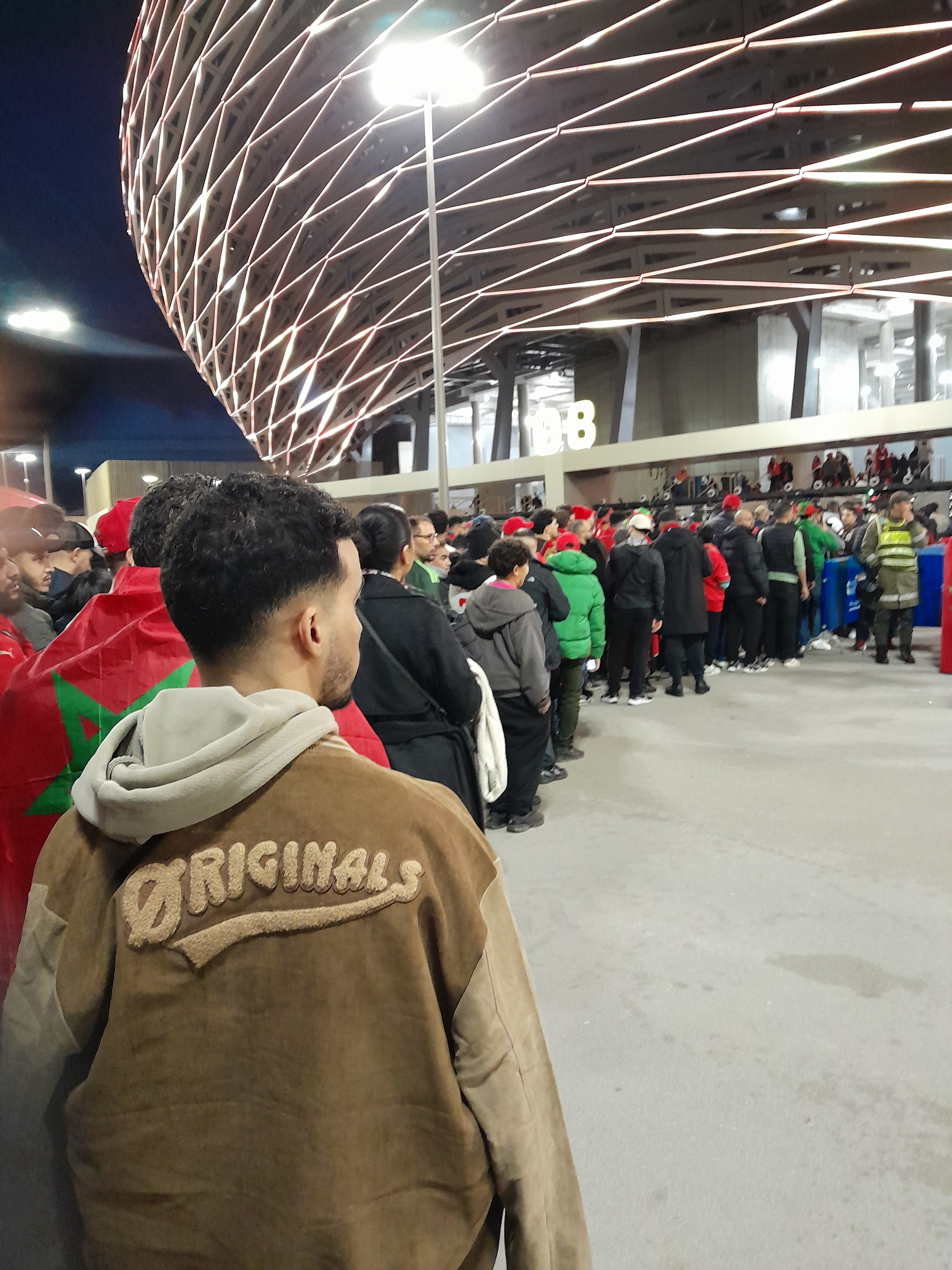 Certaines portes, plus que d'autres, étaient congestionnées, comme la 8 ici.