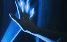 Lumière bleue : Quels effets sur la peau ?