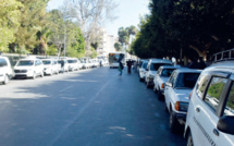 Rabat : Les grands taxis de l’Avenue Mansour Eddahbi en rang discipliné