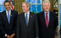 USA : Obama, Clinton et Bush promettent de se faire vacciner devant les caméras  	