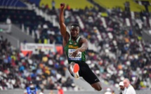 Athlétisme/Triple saut: Le Burkinabè Hugues-Fabrice Zango bat le record du monde, premier homme à plus de 18 m en salle