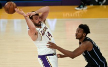 NBA : Phoenix douche les espoirs de Charlotte au bout du suspense, les Lakers sur le fil