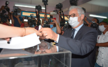 Nizar Baraka dépose son bulletin de vote 