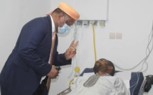 Attaque au Mali : L’Ambassadeur du Maroc rend visite au chauffeur rescapé