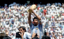 Foot sud-américain : Maradona meilleur footballeur sud-américain de tous les temps