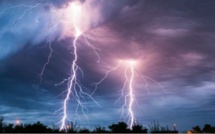 Orage et tonnerre : l’intempérie du lundi soir est « tout à fait normale »