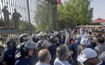 Tunisie : Escarmouches entre manifestants et forces de sécurité près du parlement