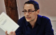 Maxime Decout : «La littérature force à regarder autrement ce que l’on tient pour des évidences»