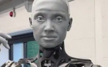 Robot Ameca : Première interaction avec un humain