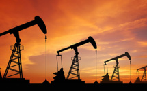 Les cours du pétrole continuent de grimper