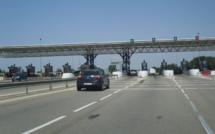 Autoroute Rabat-Casa : Travaux de pose des poutres de l’échangeur de Skhirat