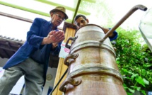 Bouknadel : Initiation à la distillation des roses aux Jardins exotiques