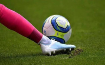 Foot-Lois du jeu : Les touches au pied bientôt expérimentées