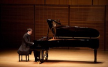 Le jeune pianiste marocain Marouan Benabdallah anime avec brio un concert à Rome