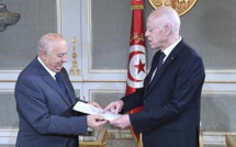 Tunisie / Constitution : Saied a-t-il substitué son texte à celui de la commission constitutionnelle ?