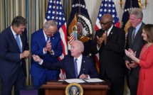 Biden promulgue son plan d’investissement sur le climat et la santé à 430 milliards de dollars