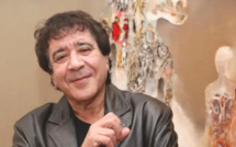 L’âme profonde d’Essaouira : Houssein Miloudi peint un tableau comme il tisserait un tapis