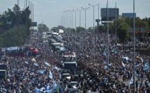 L'après Mondial / Argentine : Les champions du Monde contraints de parader en hélicoptère!