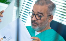 Interview avec Dr Mounir Bachouchi, oncologue médical : « Les tests salivaires pourraient mieux organiser le dépistage du cancer du sein »